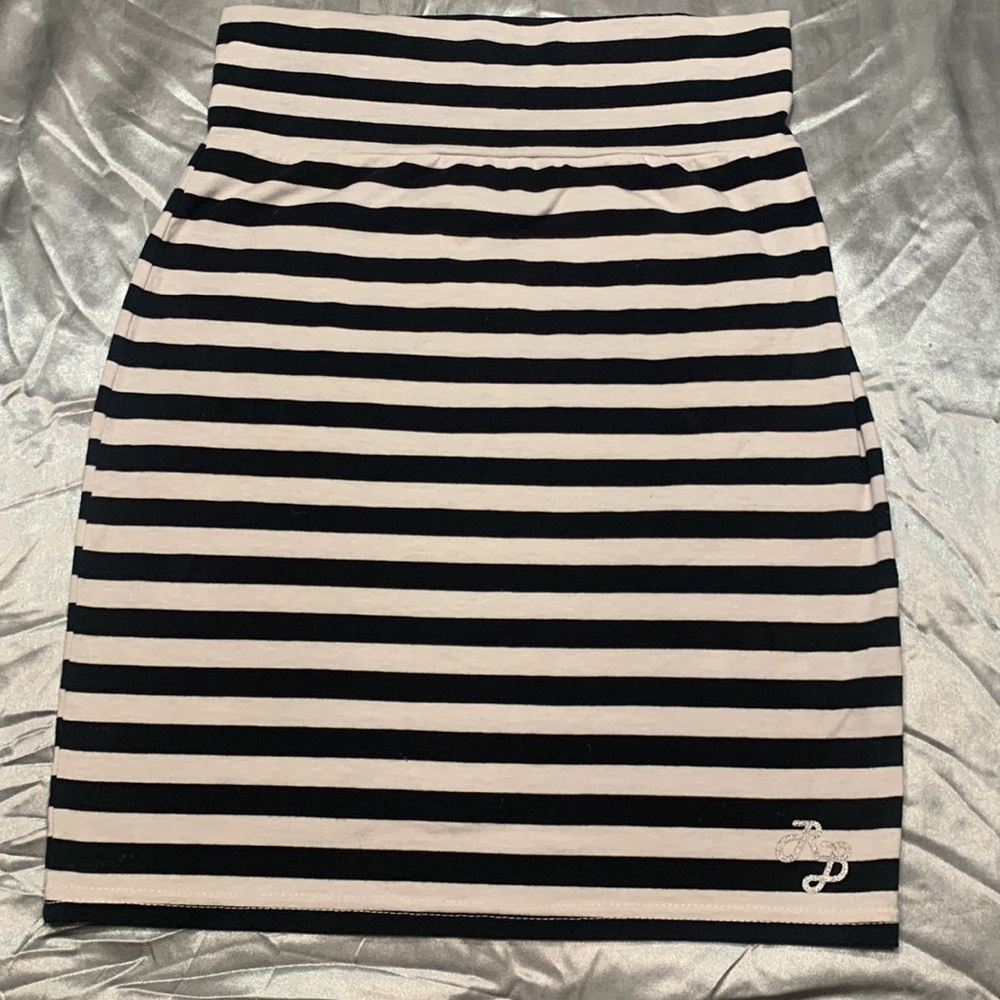 🌹 Rebecca Bonbon • Vintage Black & White Striped Mini Skirt •